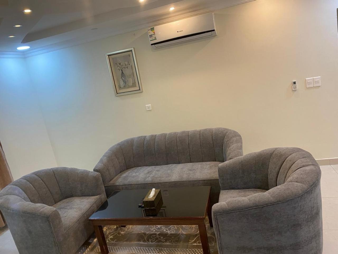 Hona Al Holm Furnished Units 3*